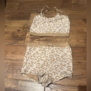 Sexy high waisted Leopard print set. Size small